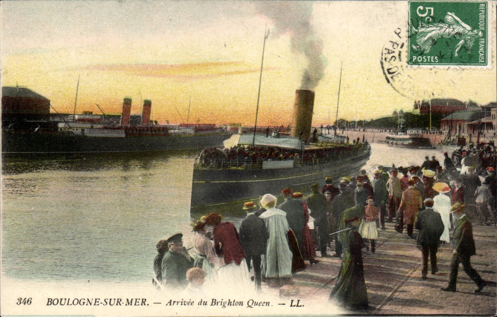 Boulogne sur Mer - Arrivee du Brighton Queen - Paquebot - steamer - bateau - boat CPA 