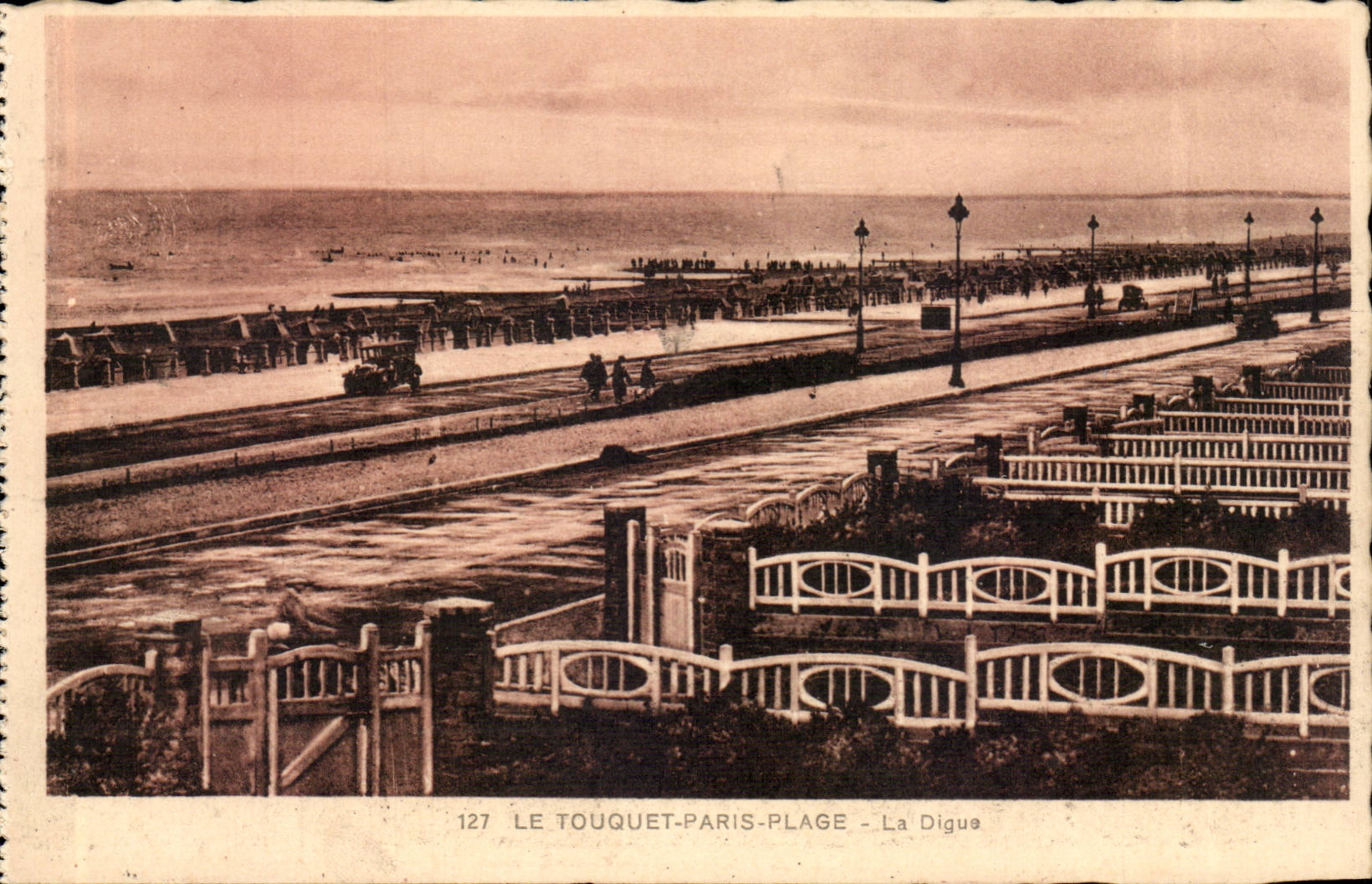 Le Touquet-Paris-Plage — La Digue — Édition spéciale CPAPHIL