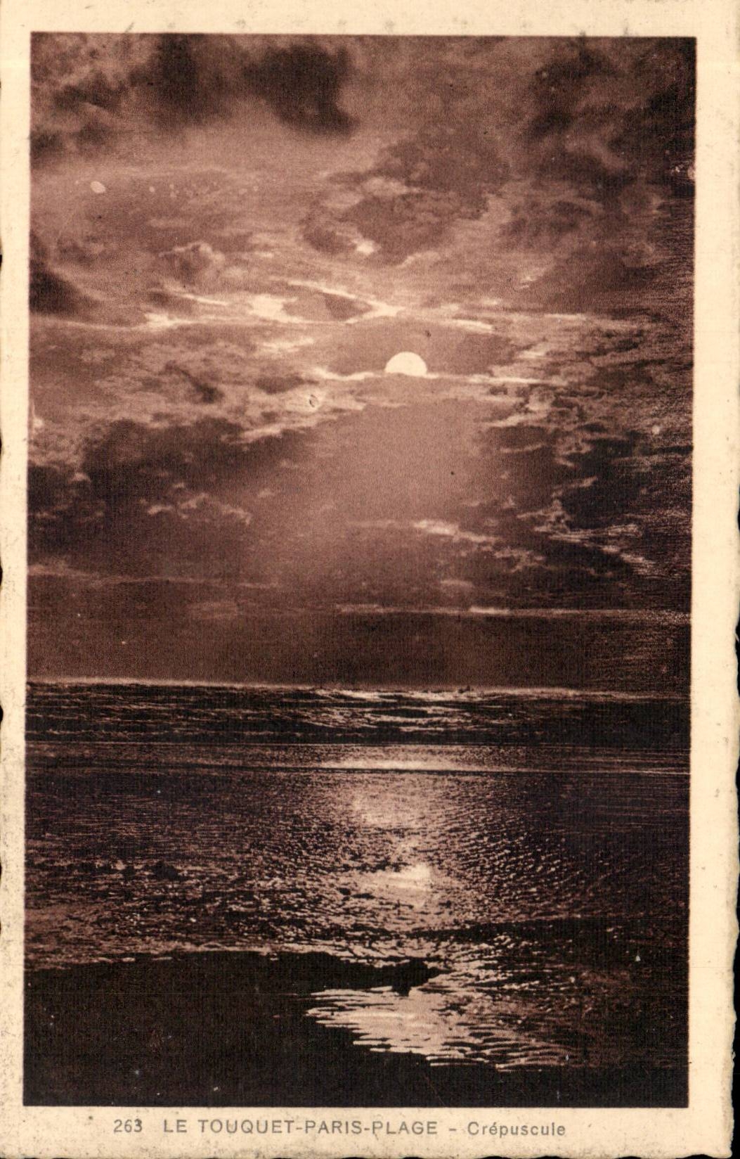 Le Touquet-Paris-Plage — Crépuscule — Édition spéciale J. Petit, 82, Rue de Paris