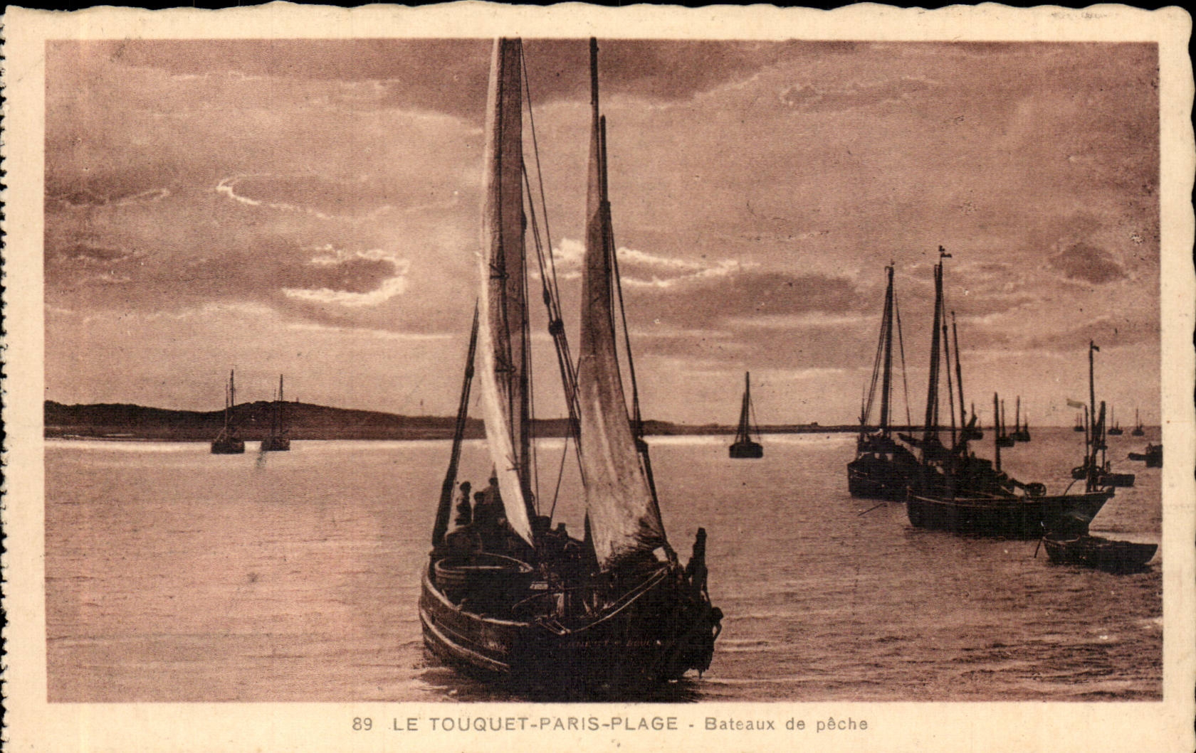 Le Touquet Paris Plage - Bateaux de Peche - Fishing Boat - CPA 