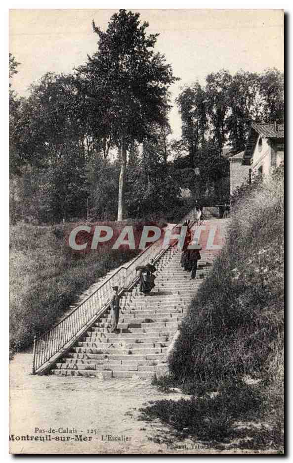Montreuil sur Mer - L'Escalier CPA 