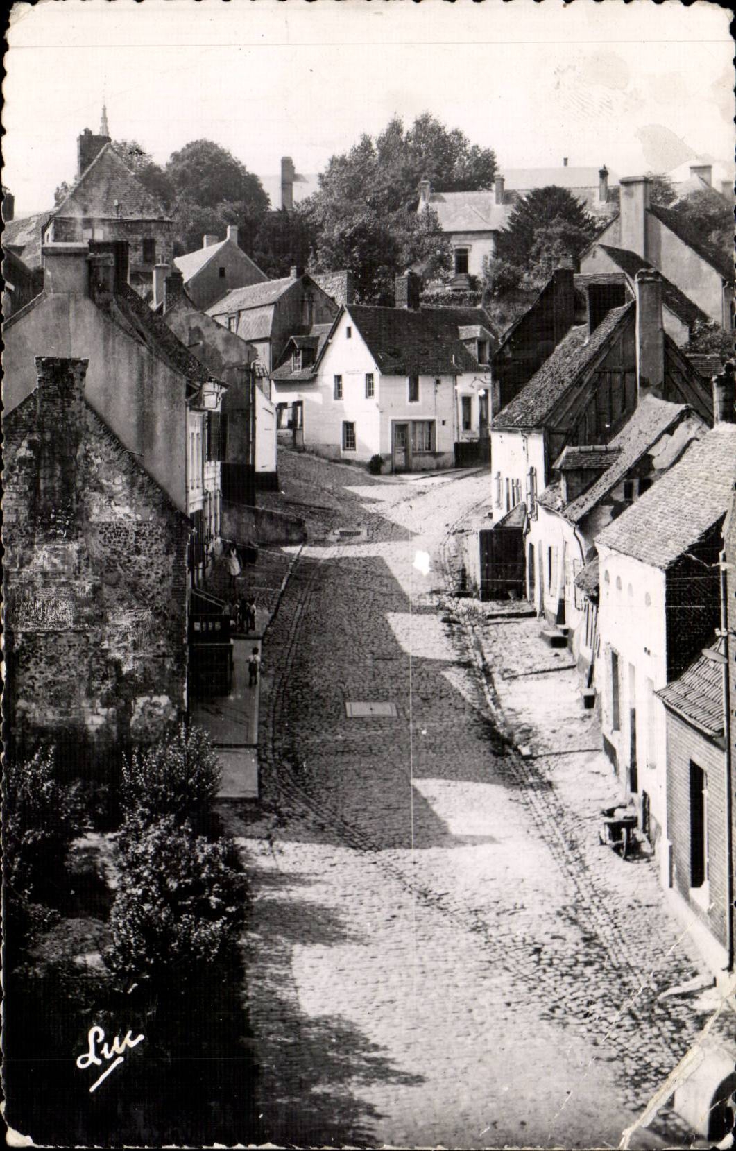 Montreuil sur Mer - la Carcassonne du Nord - Le Cavee Saint Firmin - CPA 