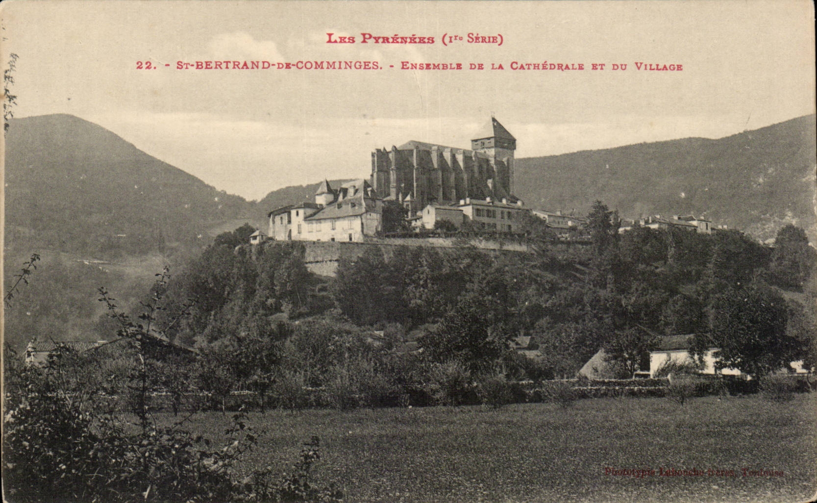Saint Bertrand de Comminges - Ensemble de la Cathedrale et du Village CPA 