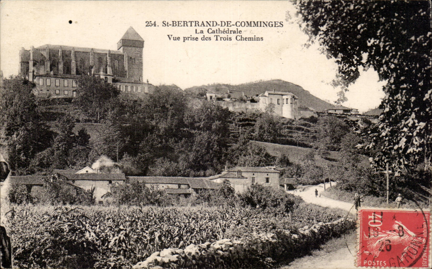 Saint Bertrand de Comminges - La Cathedrale - Vue prise des Trois Chemins CPA 
