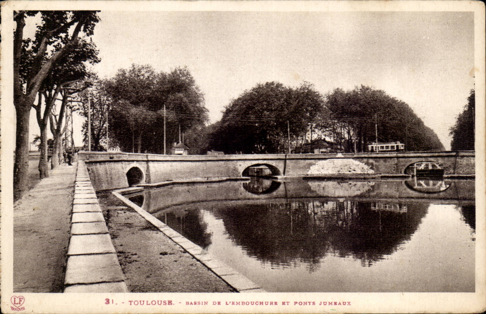 Toulouse - Bassin de l'Embouchure et ponts jumeaux — Éditeur : Labouche frères, n° 31