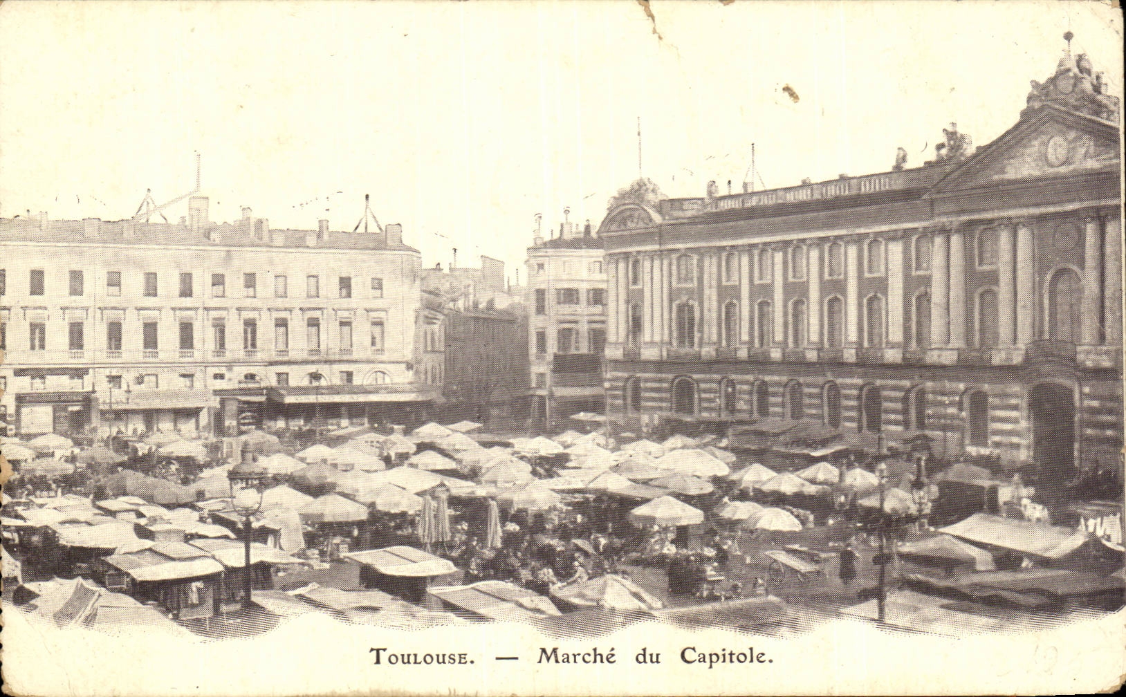 Toulouse - Marche du Capitole - CPA 