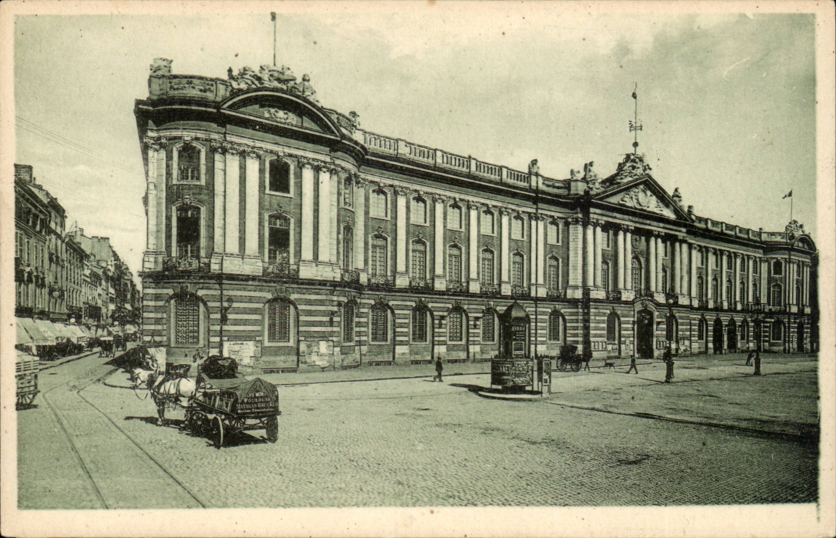 Toulouse — Le Capitole — Éditeur Lévy et Neurbin, Paris