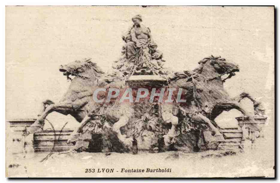 Lyon - Fontaine Bartholdi - CPA (chevaux horse)