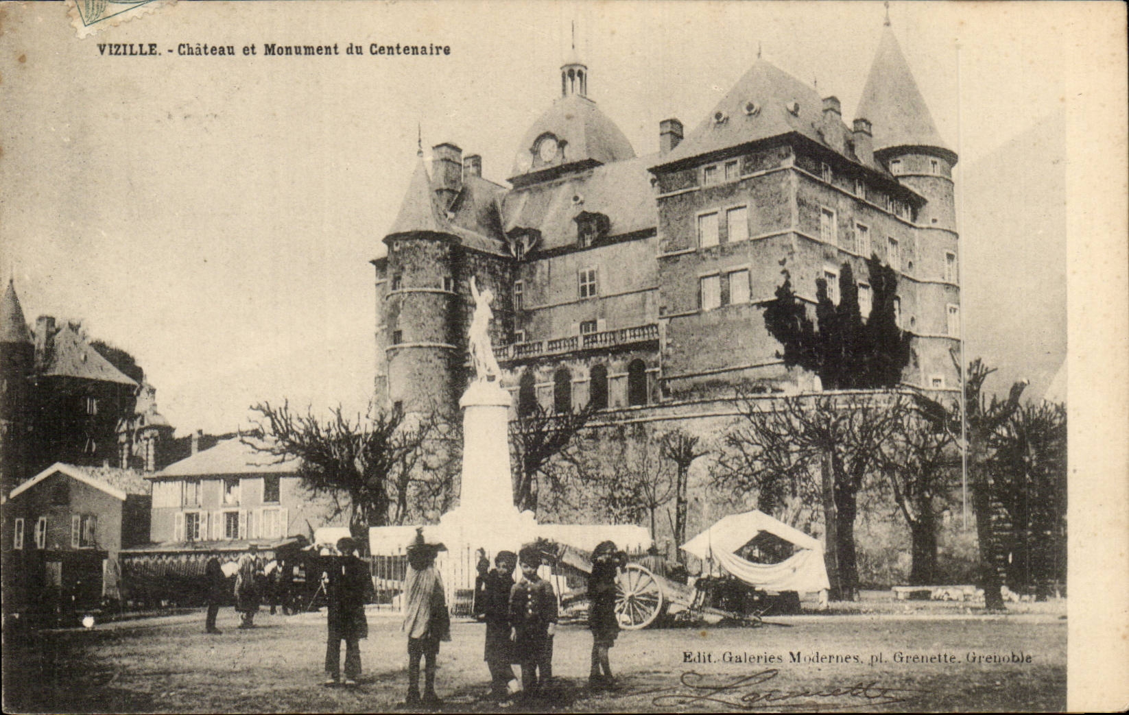 Vizille - Château et Monument du Centenaire — Édit. Galeries Modernes, pl. Grenette, Grenoble