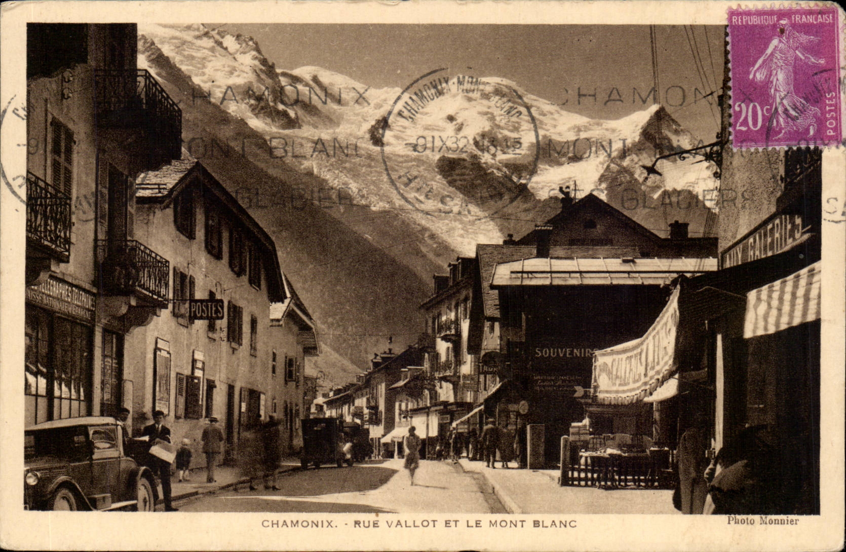 Chamonix - Rue Vallot et le Mont Blanc — Photo Monnier
