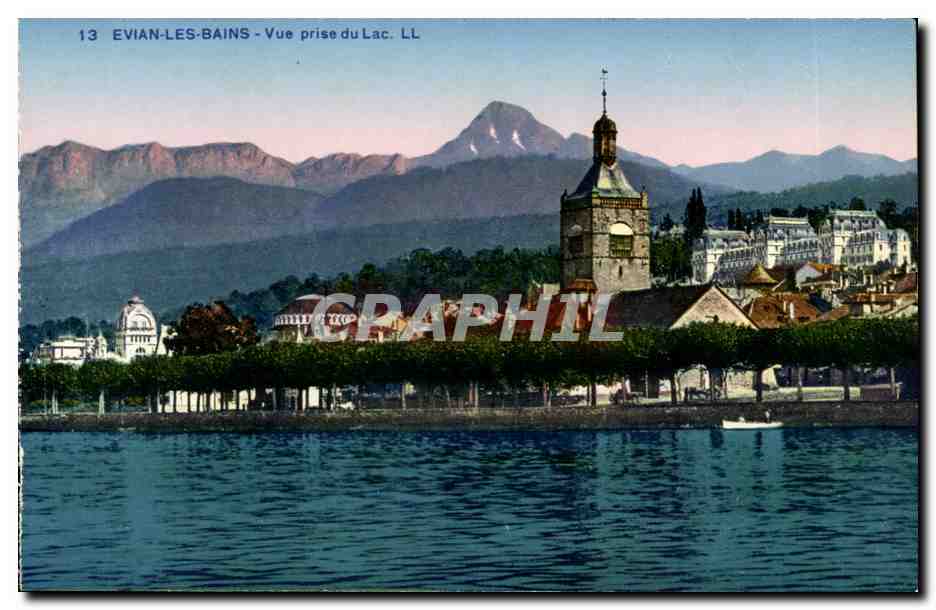 Evian les Bains - Vue prise du Lac - CPA 
