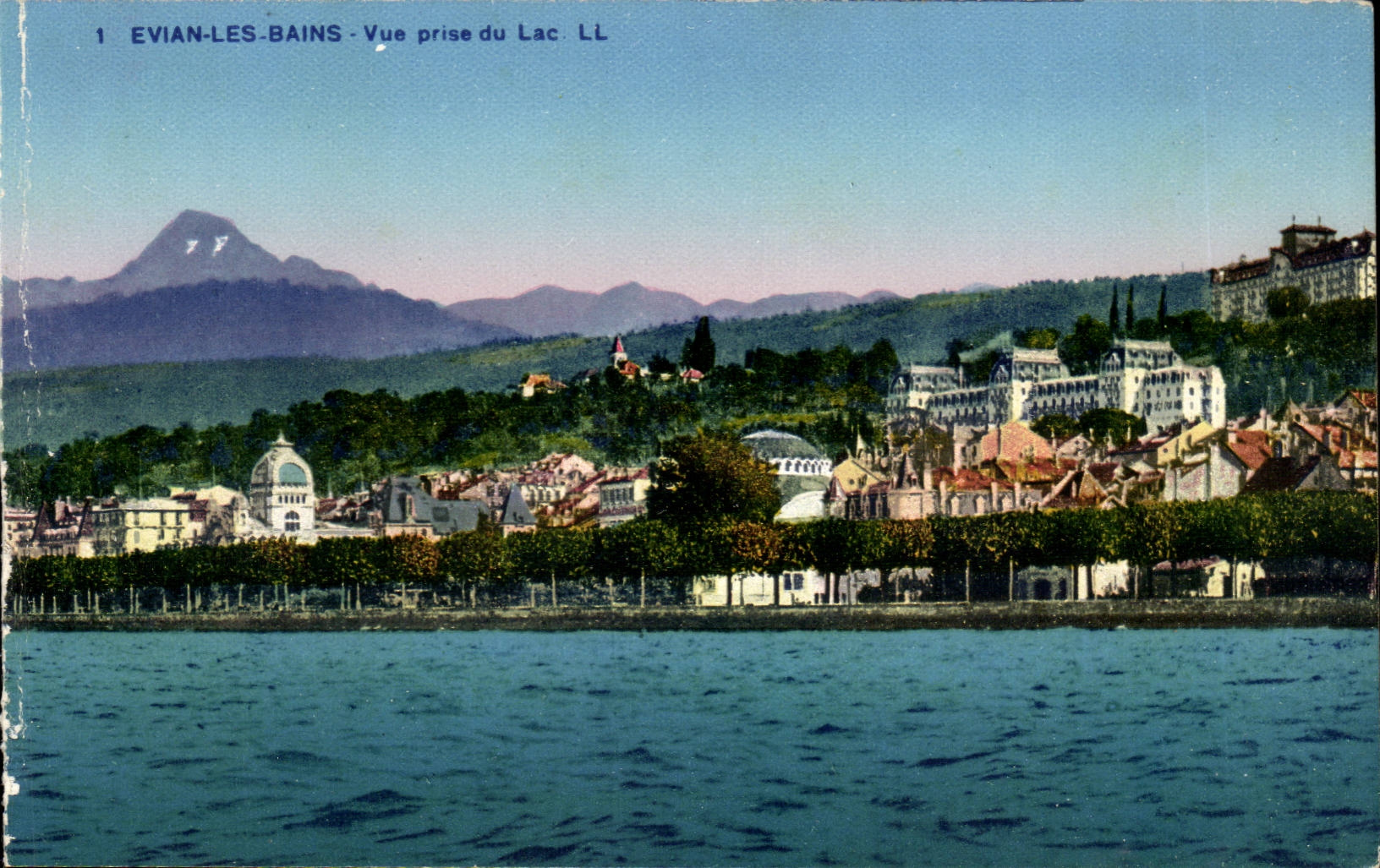 Evian les Bains - Vue prise du Lac - CPA 