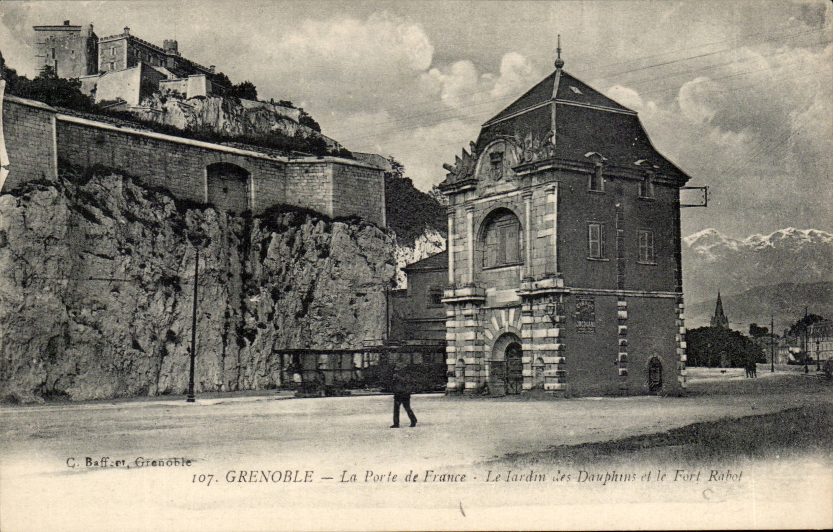 Grenoble — La Porte de France — Le Jardin des Dauphins et le Fort Rabot — C. Baffet, Grenoble, n°107