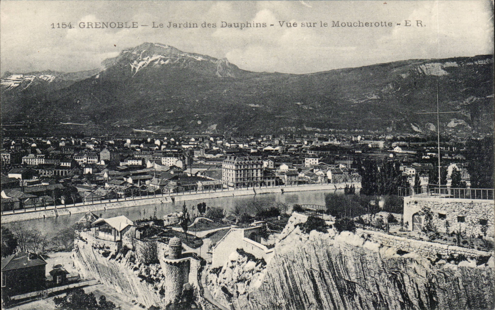Grenoble — Le Jardin des Dauphins — Vue sur le Moucheron — E.R.