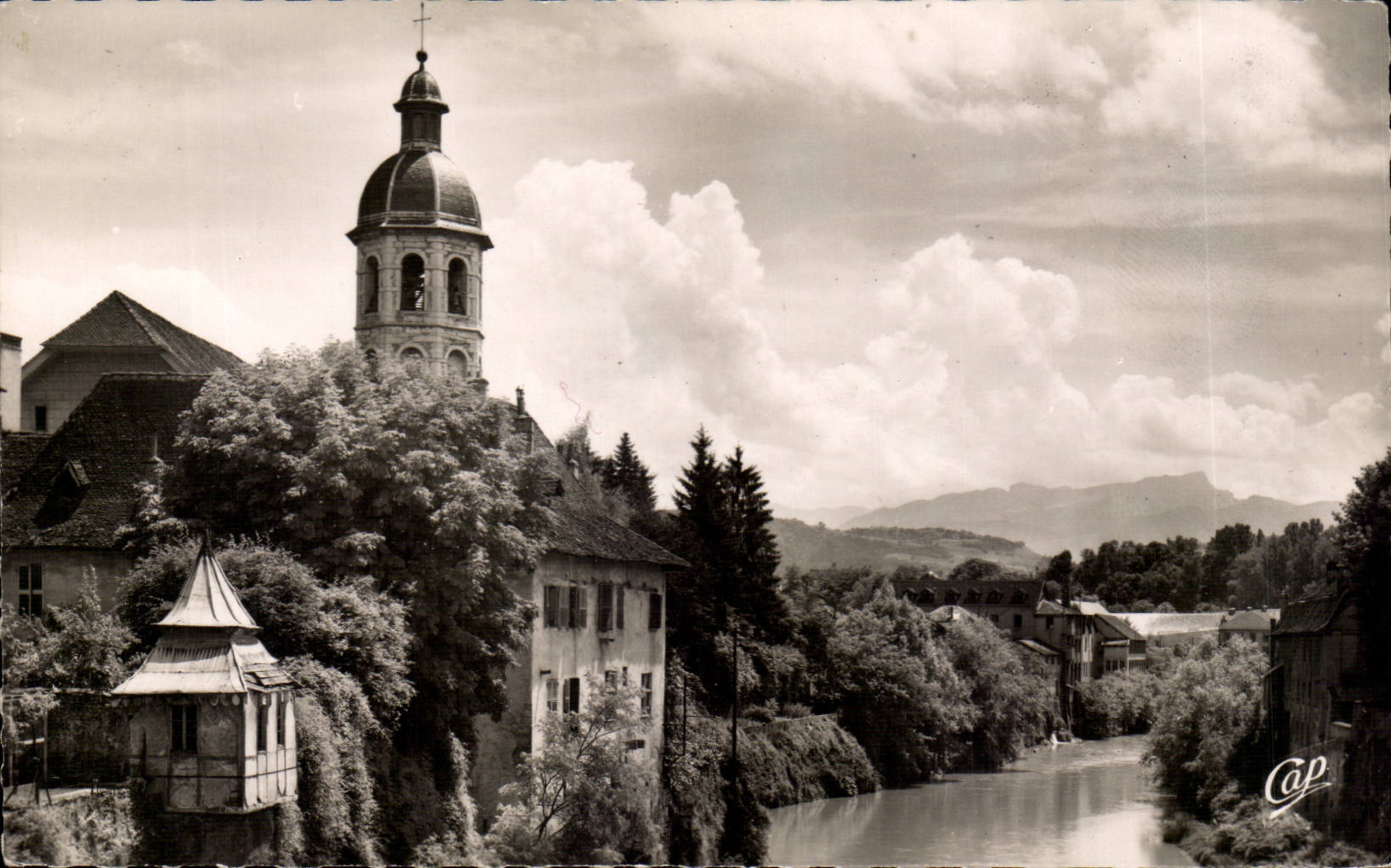 Pont-de-Beauvoisin — Vue sur le Guiers prise du Pont — éditeur Cap