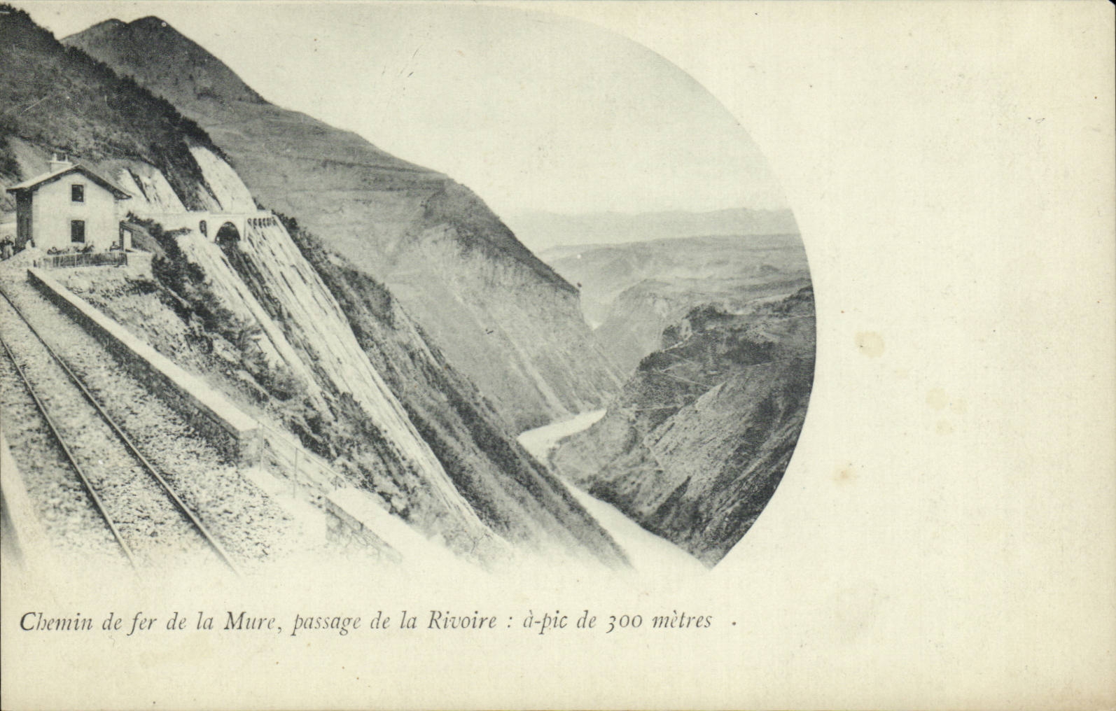 Chemin de fer de la Mure, passage de la Rivoire — dénivelé de 300 mètres — éditeur inconnu, n° de série non visible