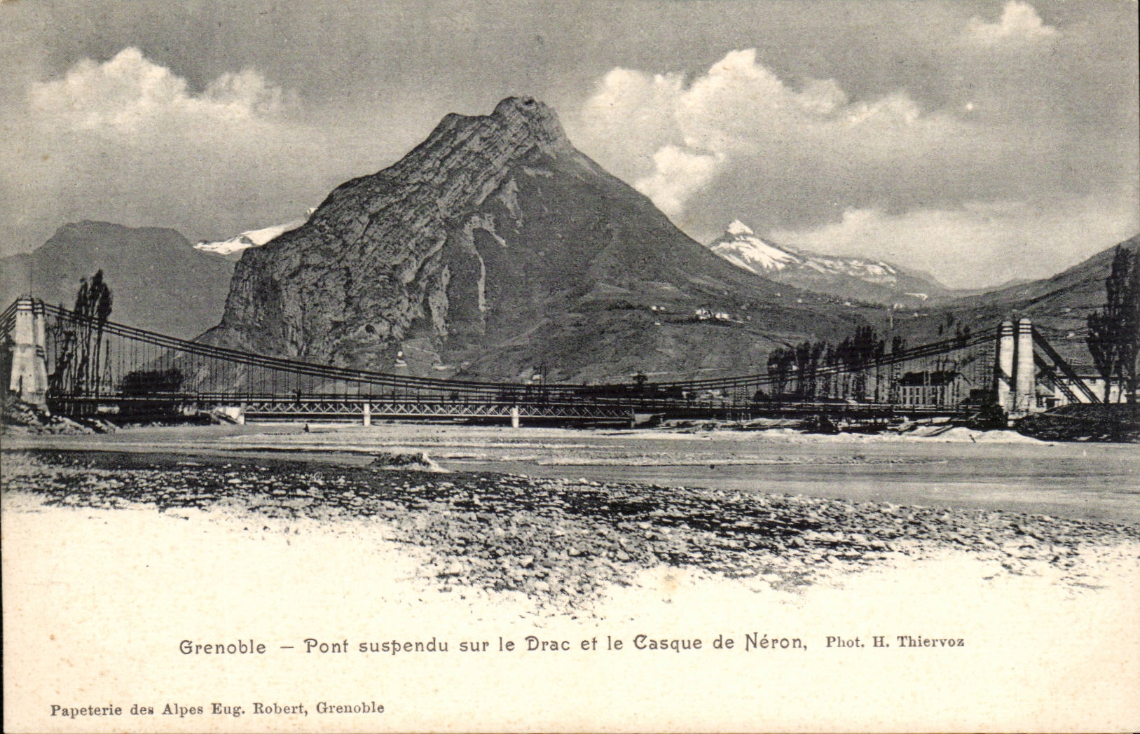 Grenoble CPA Pont suspendu sur le Drac et le casque de Neron 