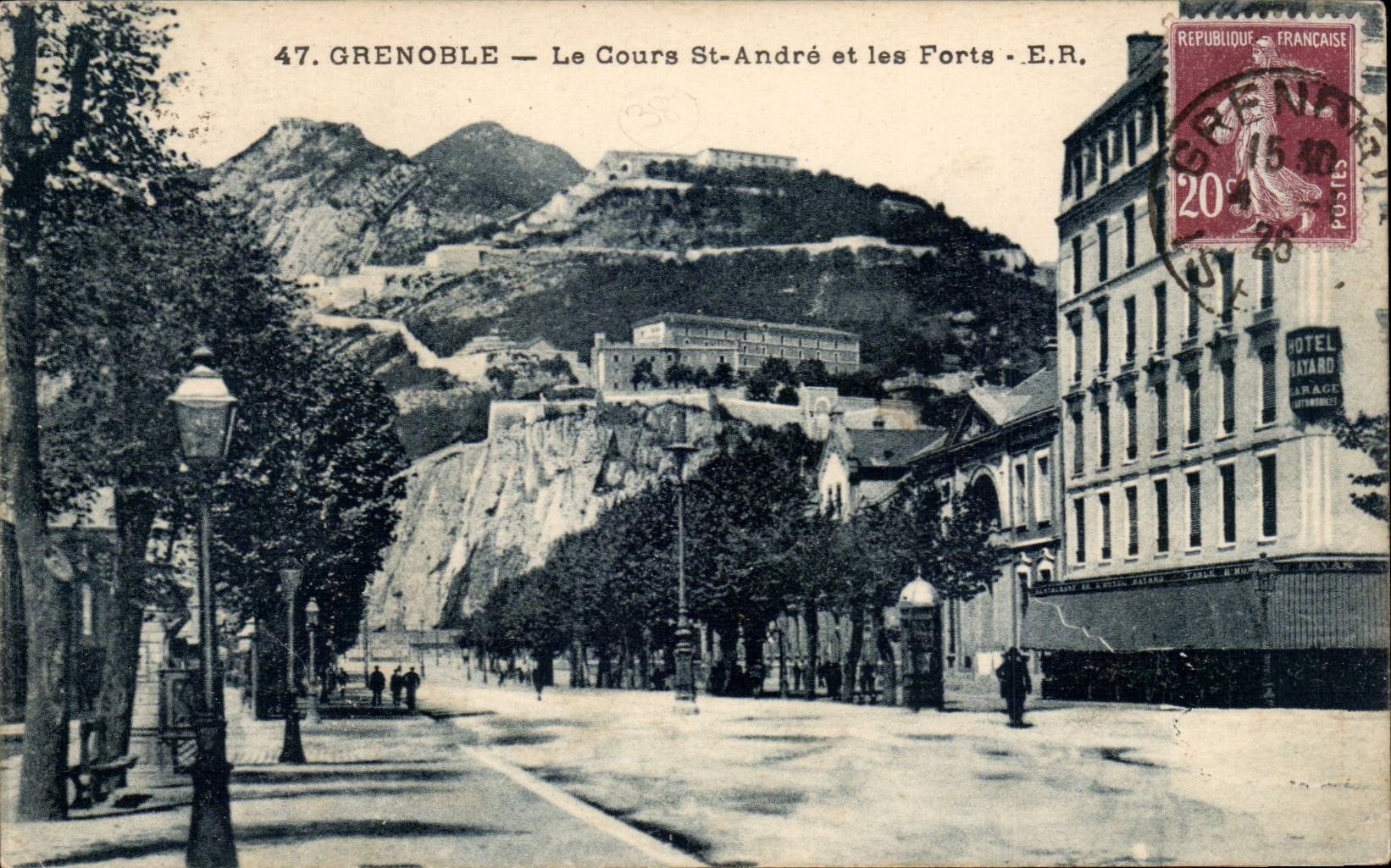 Grenoble — Le Cours St-André et les Forts - E.R.