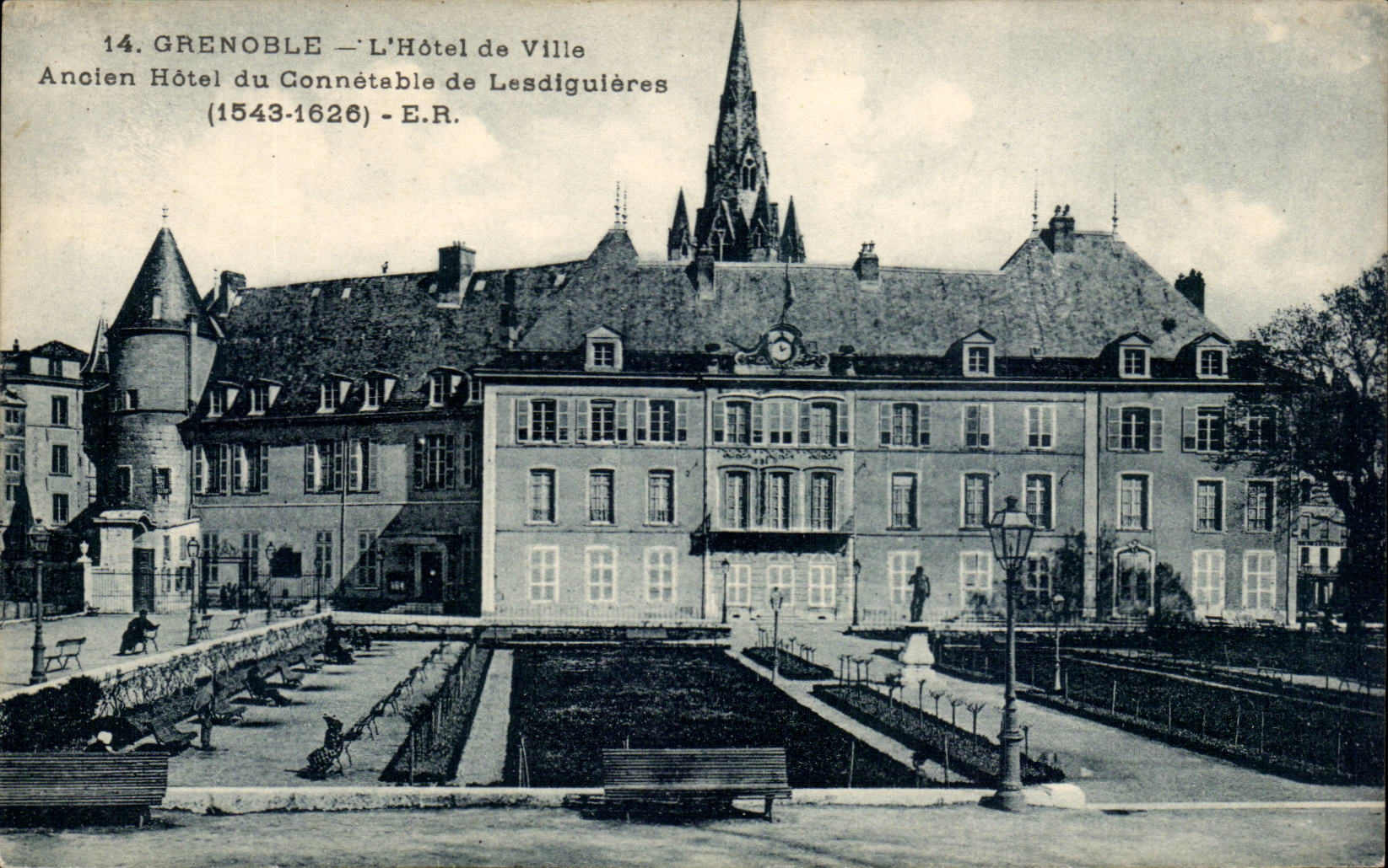Grenoble — L'Hôtel de Ville — Ancien Hôtel du Connétable de Lesdiguières (1543-1626) — E.R.