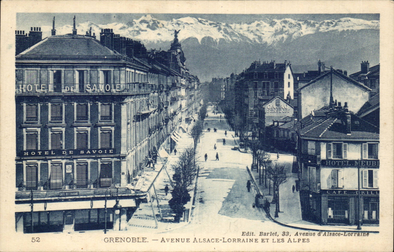 Grenoble — Avenue Alsace-Lorraine et les Alpes — Edit. Barlet, 33, Avenue d'Alsace-Lorraine