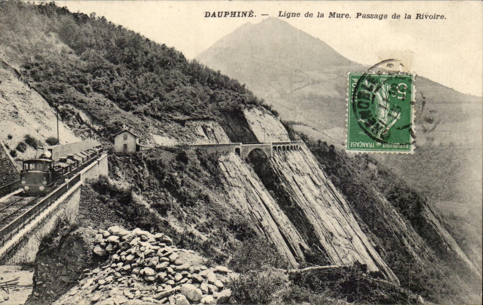 Dauphiné — Ligne de la Mure. Passage de la Rivoire.