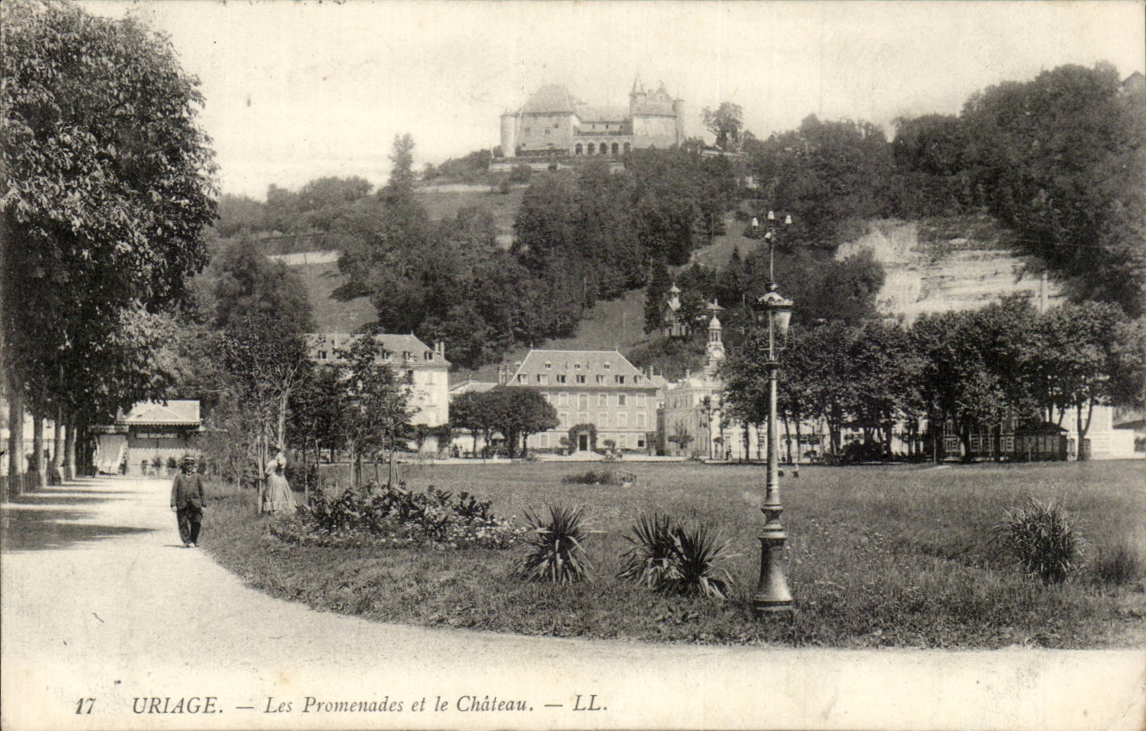 Uriage — Les Promenades et le Château — LL.