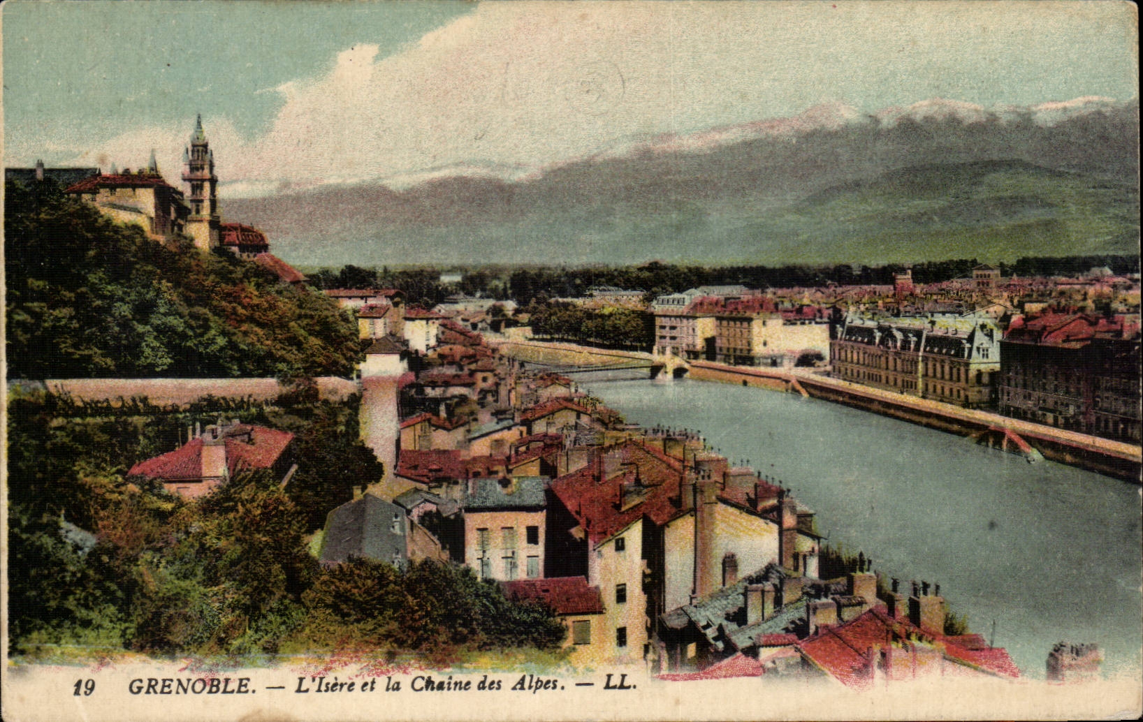 Dauphine CPA L'Isere et la chaine des Alpes