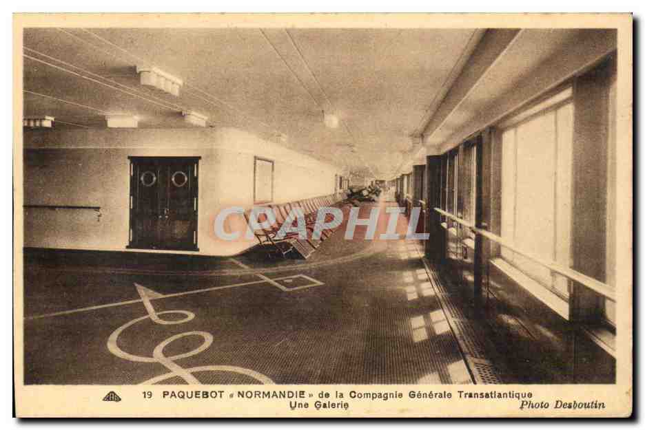 CPA Paquebot Normandie de la Compagnie Generale Transatlantique Une galerie (paquebot)