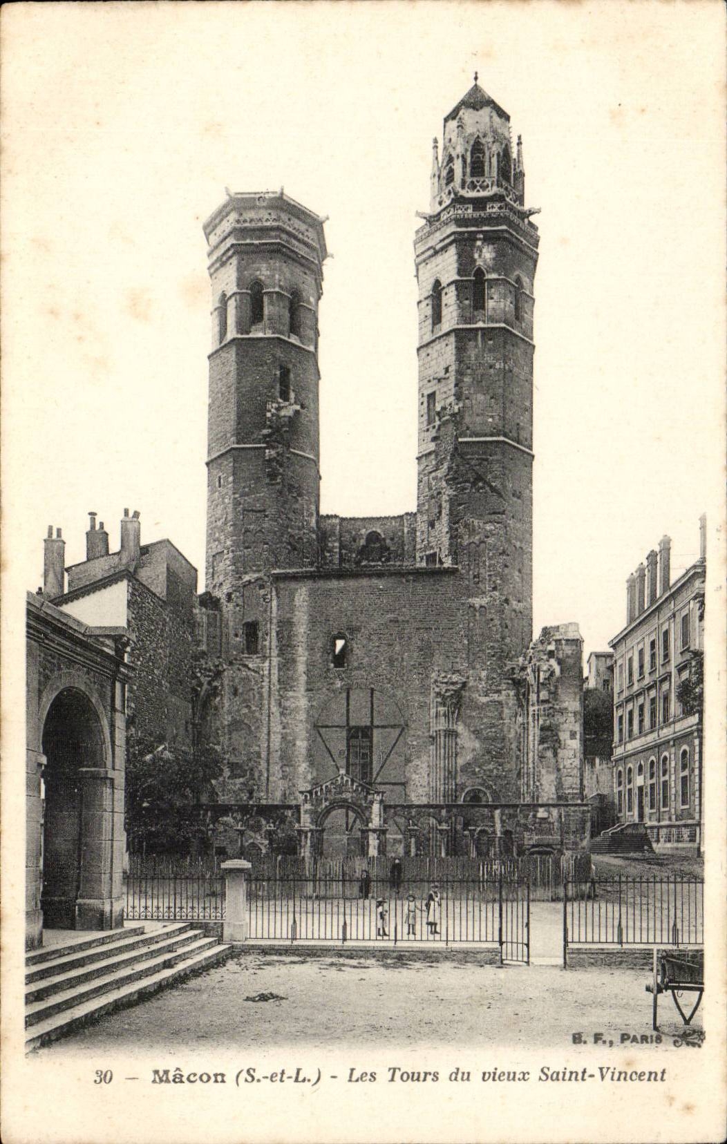 Macon - Les Tours de Vieux Saint Vincent - CPA 