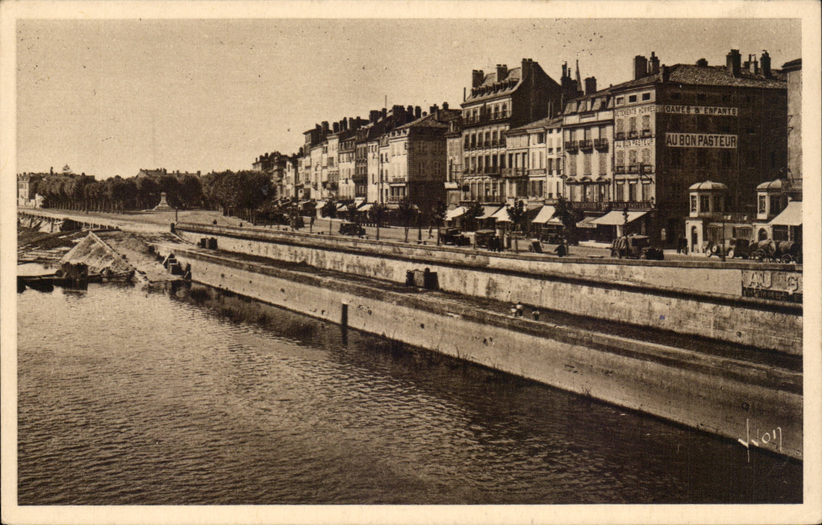 Macon - La Saone et le Quai Lamartine - CPA 