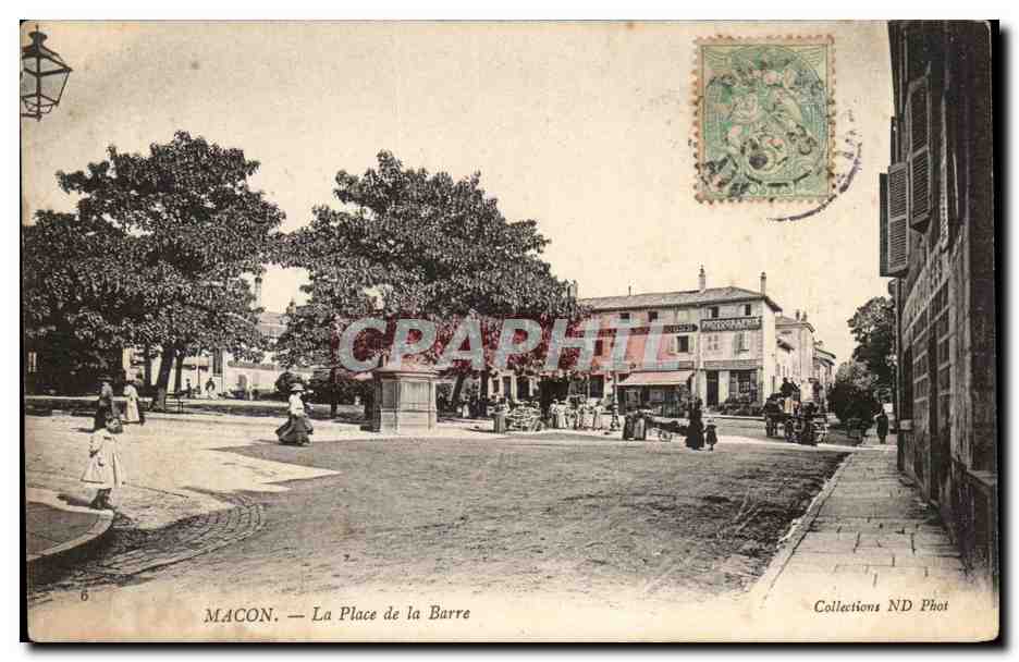 Macon - La Place de la Barre CPA 
