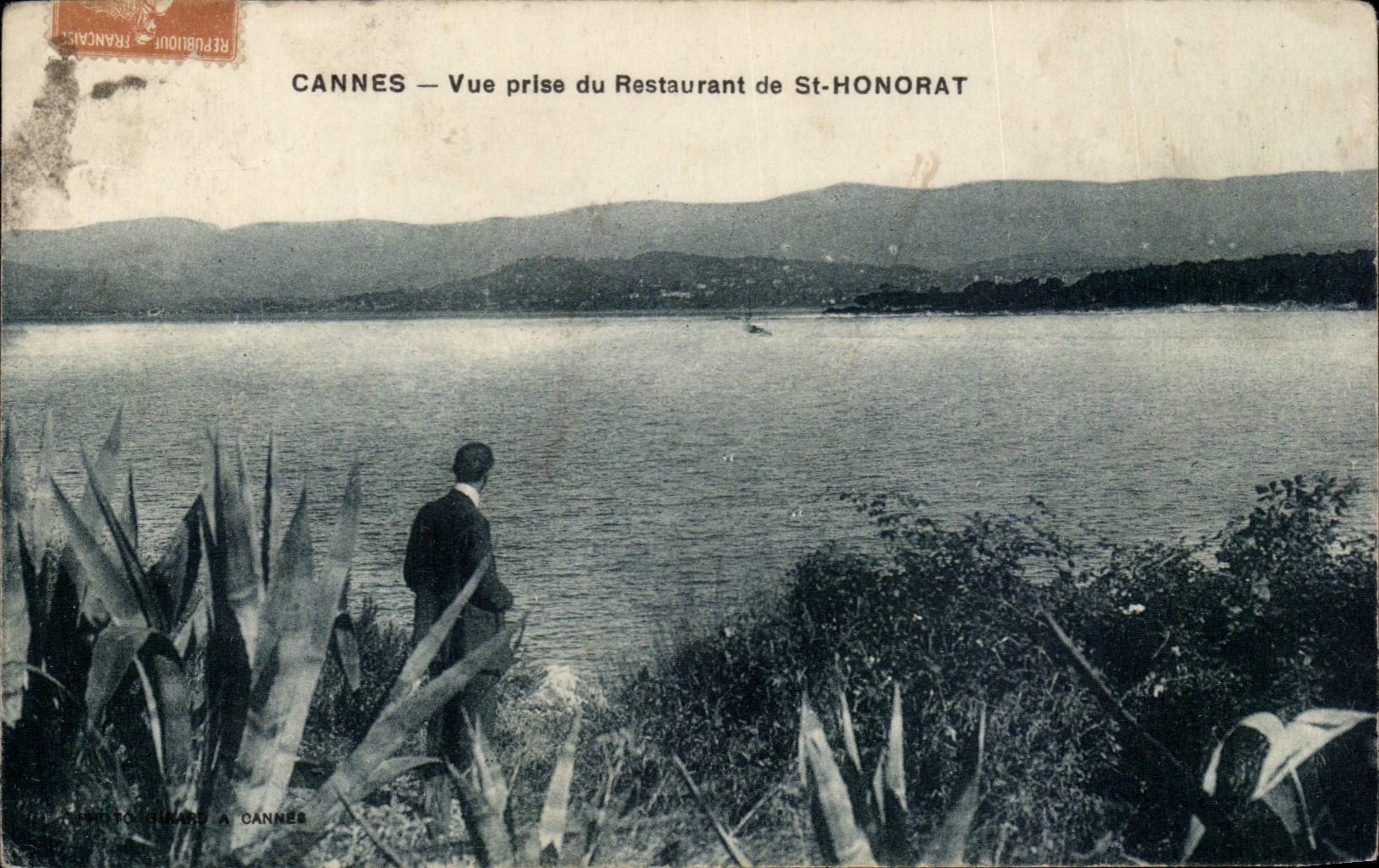 Cannes - Vue Prise du Restaurant de St Honorat - CPA 