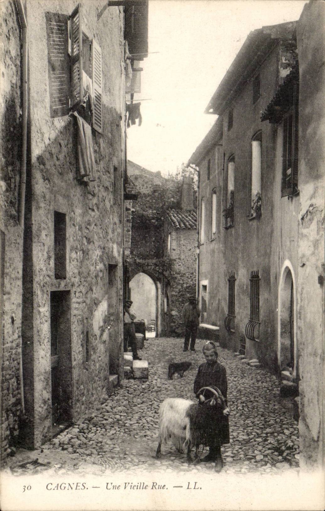 Cagnes — Una Vieja Calle — LL.