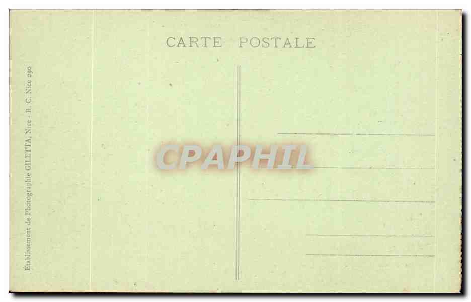 Ile Saint-Honorat — Les Moines de Lérins tirant le canon porte-amarrés pour opérer un sauvetage — Propriété exclusive de l'Abbaye — Reverso