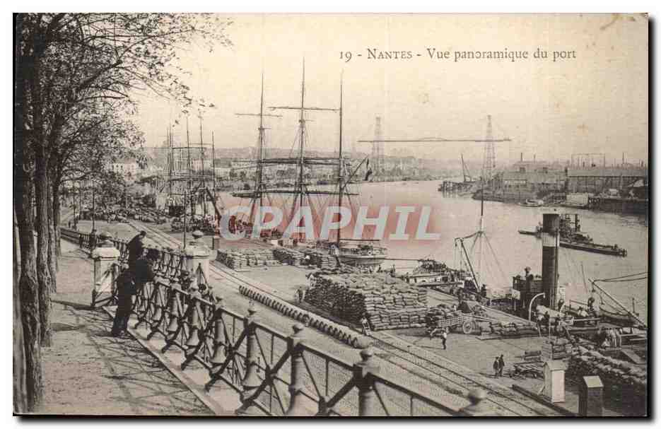 Nantes - Panoramic view of the port — publisher Artaud-Nozais, no. 19