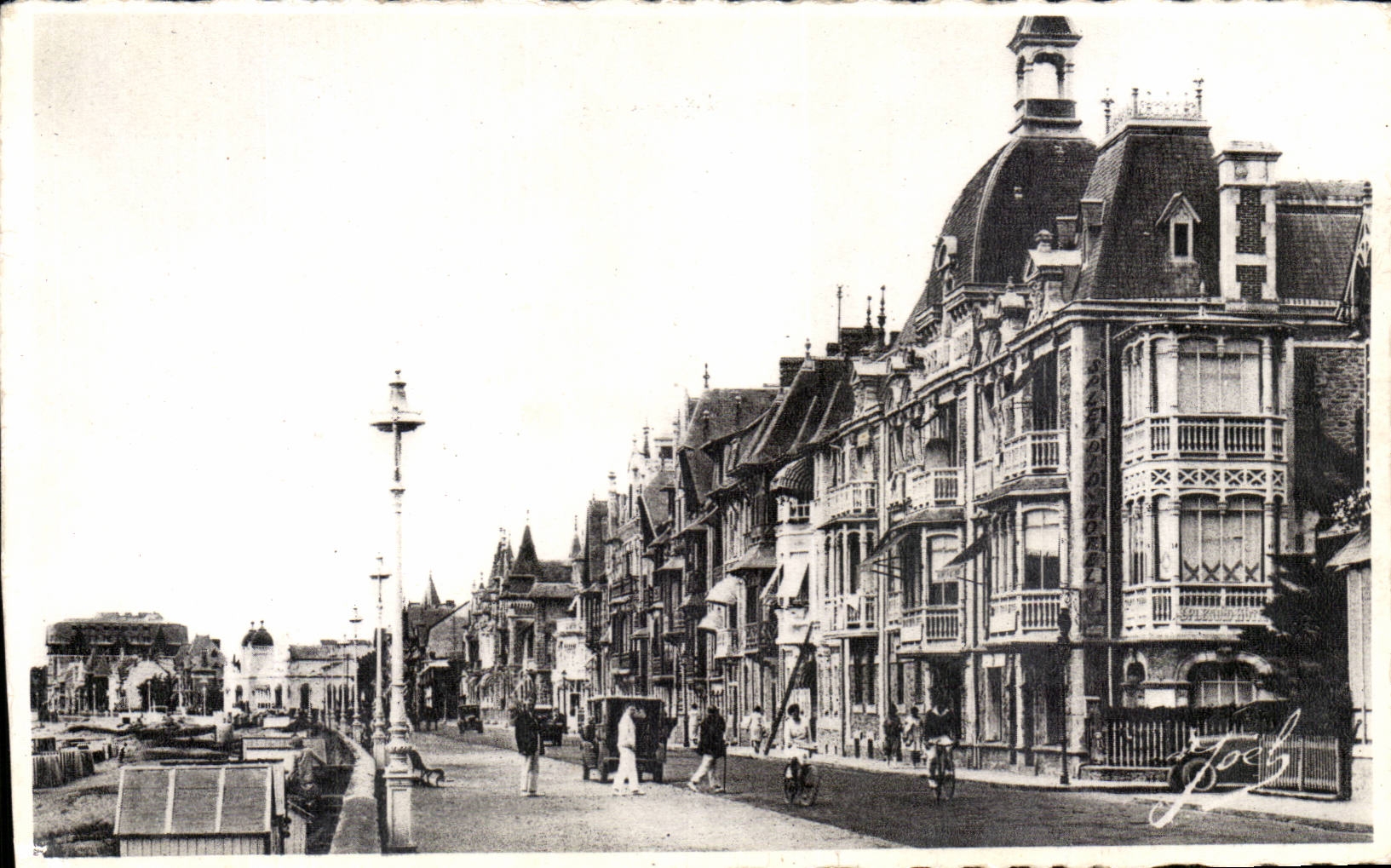La Baule sur Mer CPA Le remblai Boulevard Darlu Splendid Hotel