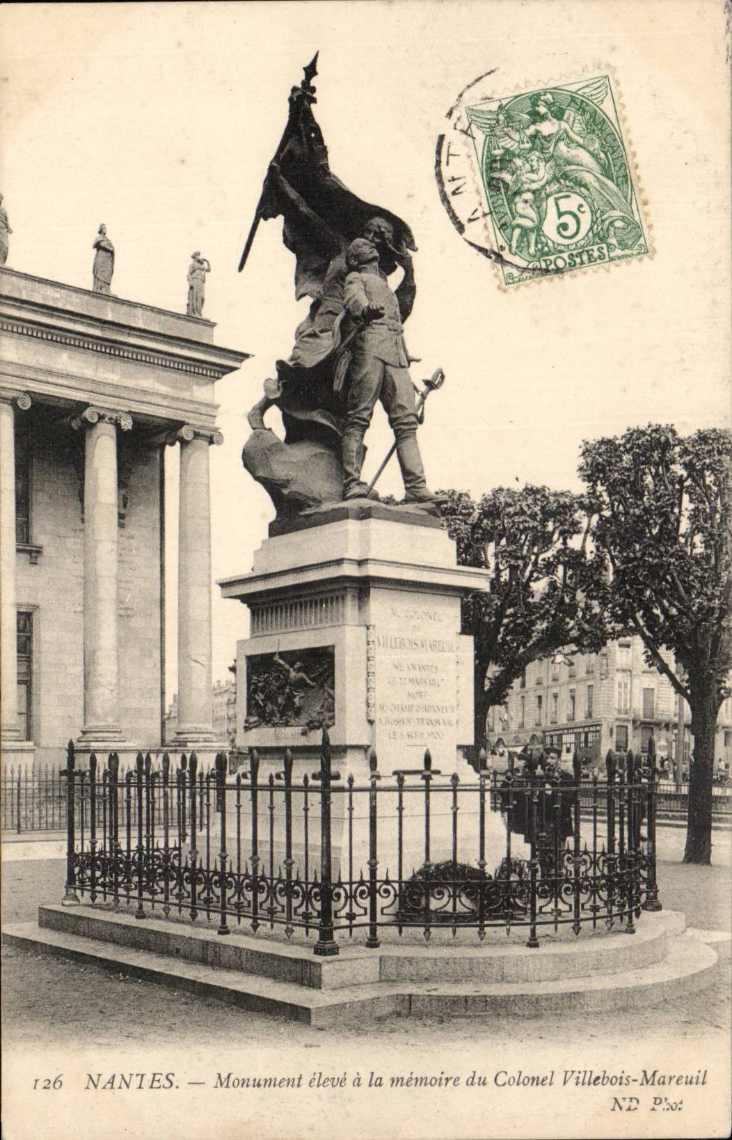 Nantes CPA Monument eleve a la memoire du colonel Vilelbois Mareuil