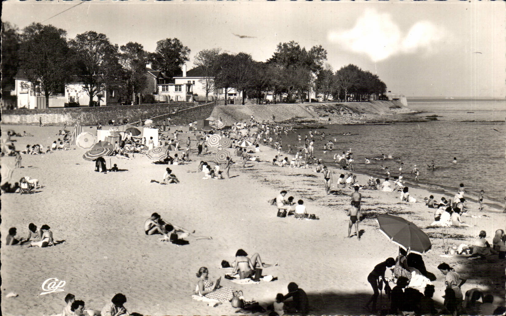Saint Nazaire CPA La plage de Villes Martin