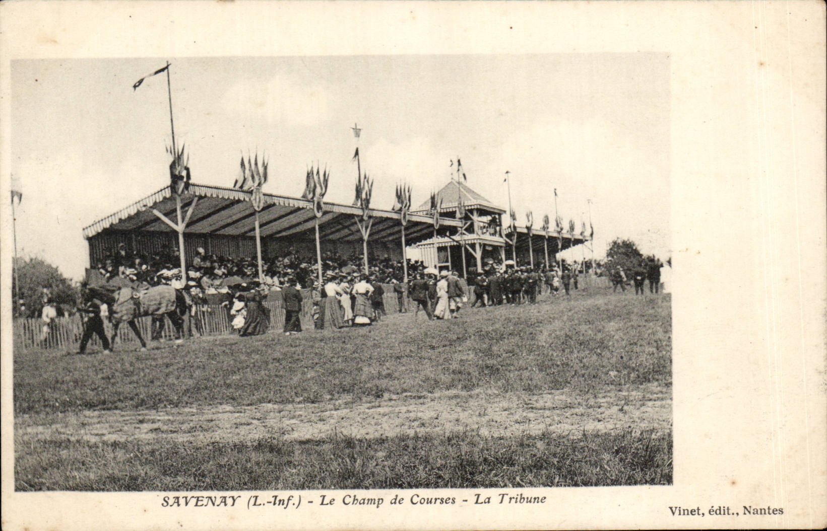 Savenay CPA Le champ de courses La tribune