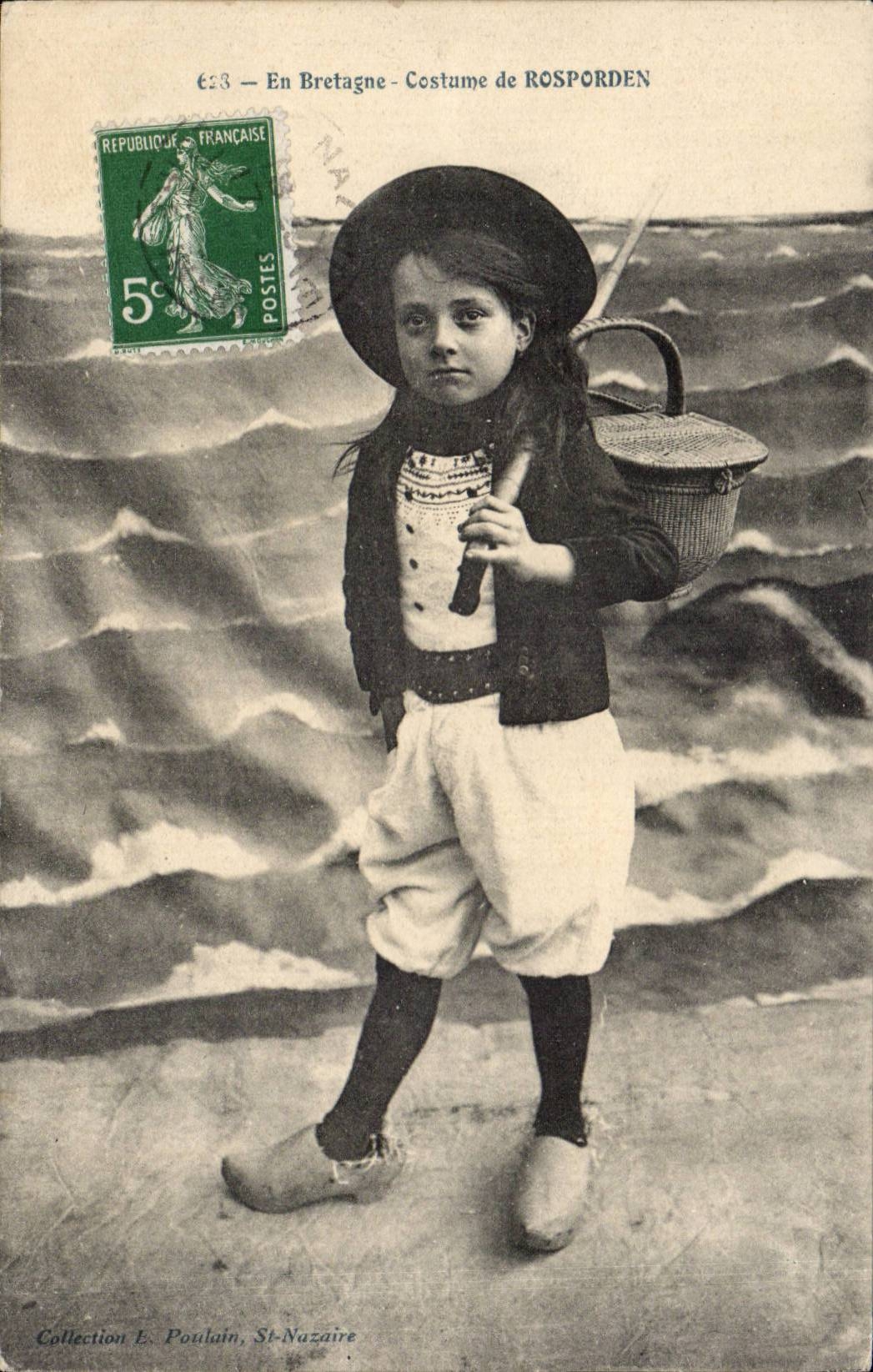 Folklore En Bretagne Costume de Rosporden (enfant)