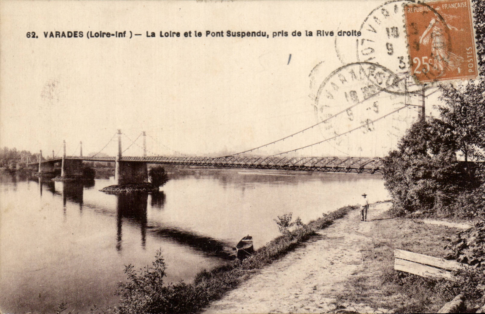 Varades CPA La Loire et le pont suspendu pris de la rive droite