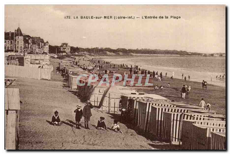 La Baule sur mer CPA L'entree de la plage