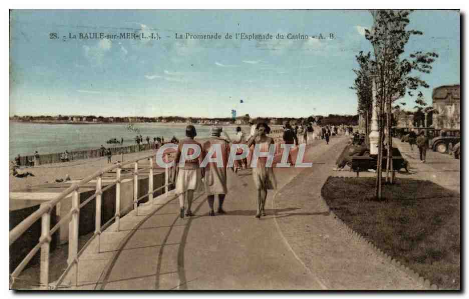 La Baule CPA la promenade de l'esplanade du casino