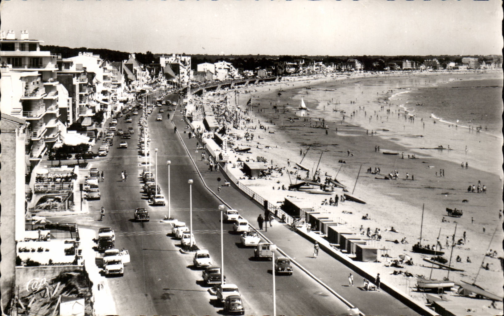 La Baule CPM La plage