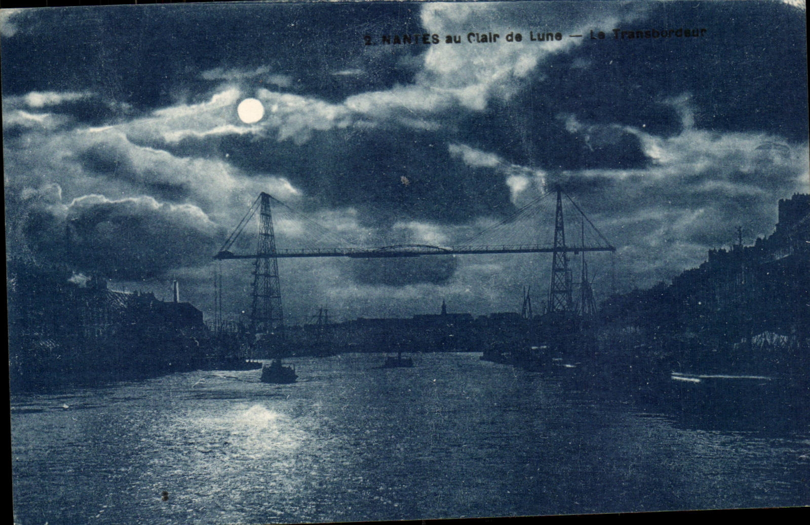 CPA Nantes Au clair de lune Le transbordeur