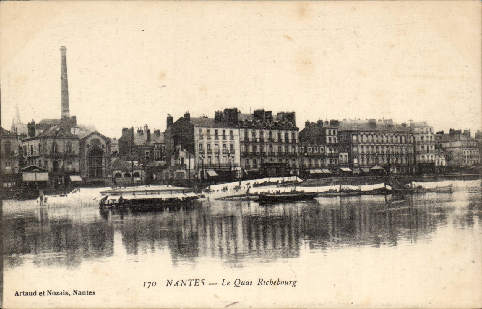 CPA Nantes Le quai Richebourg