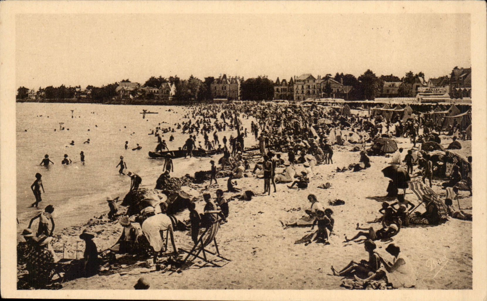 Le Pouliguen CPA La plage