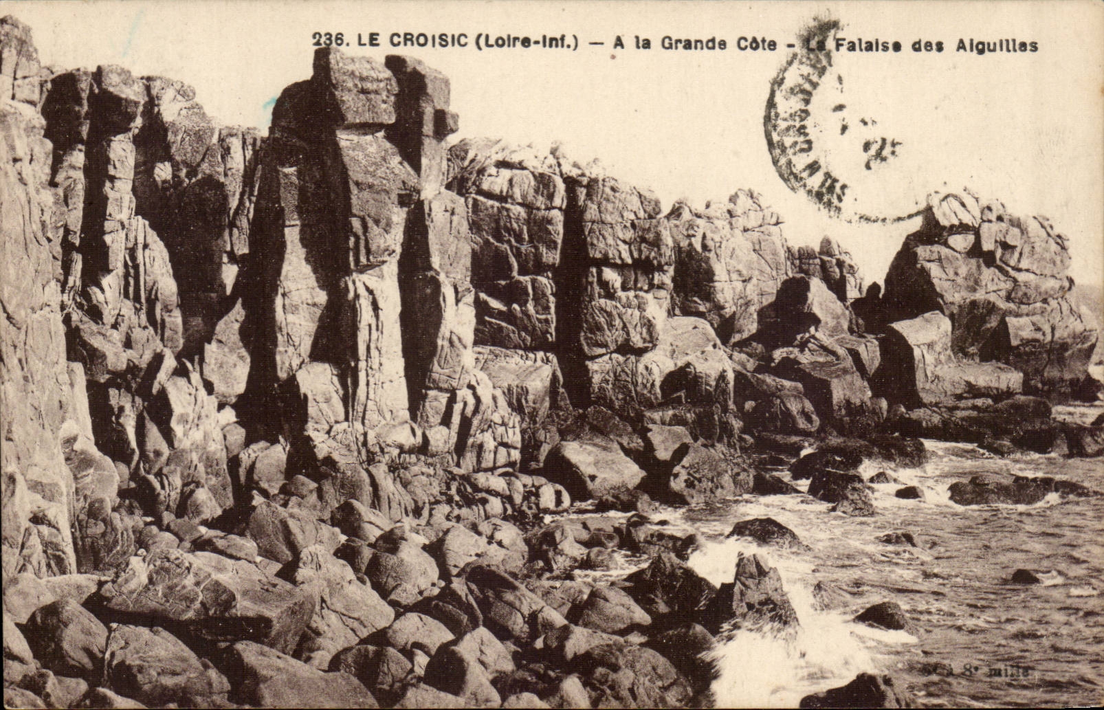 CPA le CRoisic A la grande cote La falaise des aiguilles