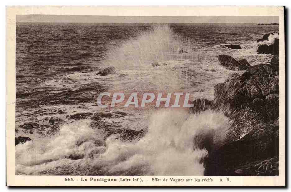 Le pouliguen CPA Effet de vagues sur les recifs