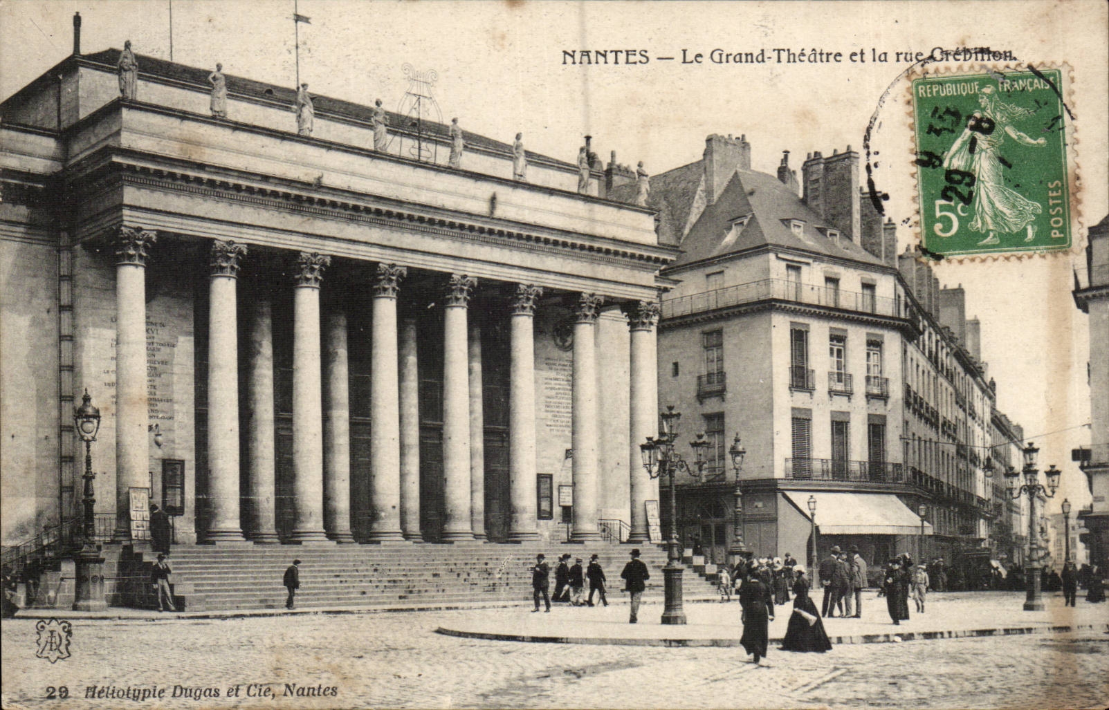 Nantes CPA Le grand theatre et la rue Crebillon